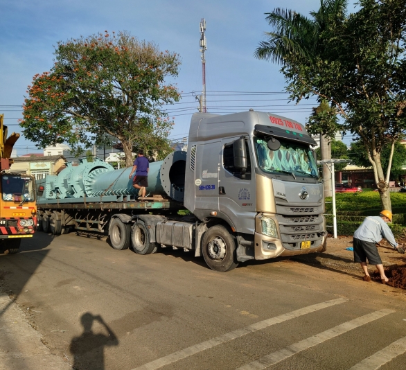 TRỤ QUẢNG CÁO
